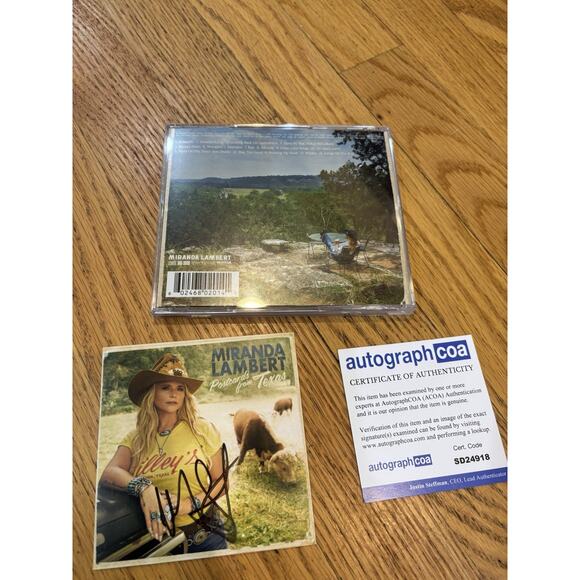 Miranda Lambert Autographed “Texas Postcard” CD - Picture 4 of 5